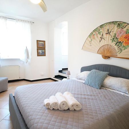 Cavour La Citta Vecchia Apartment เจนัว ภายนอก รูปภาพ