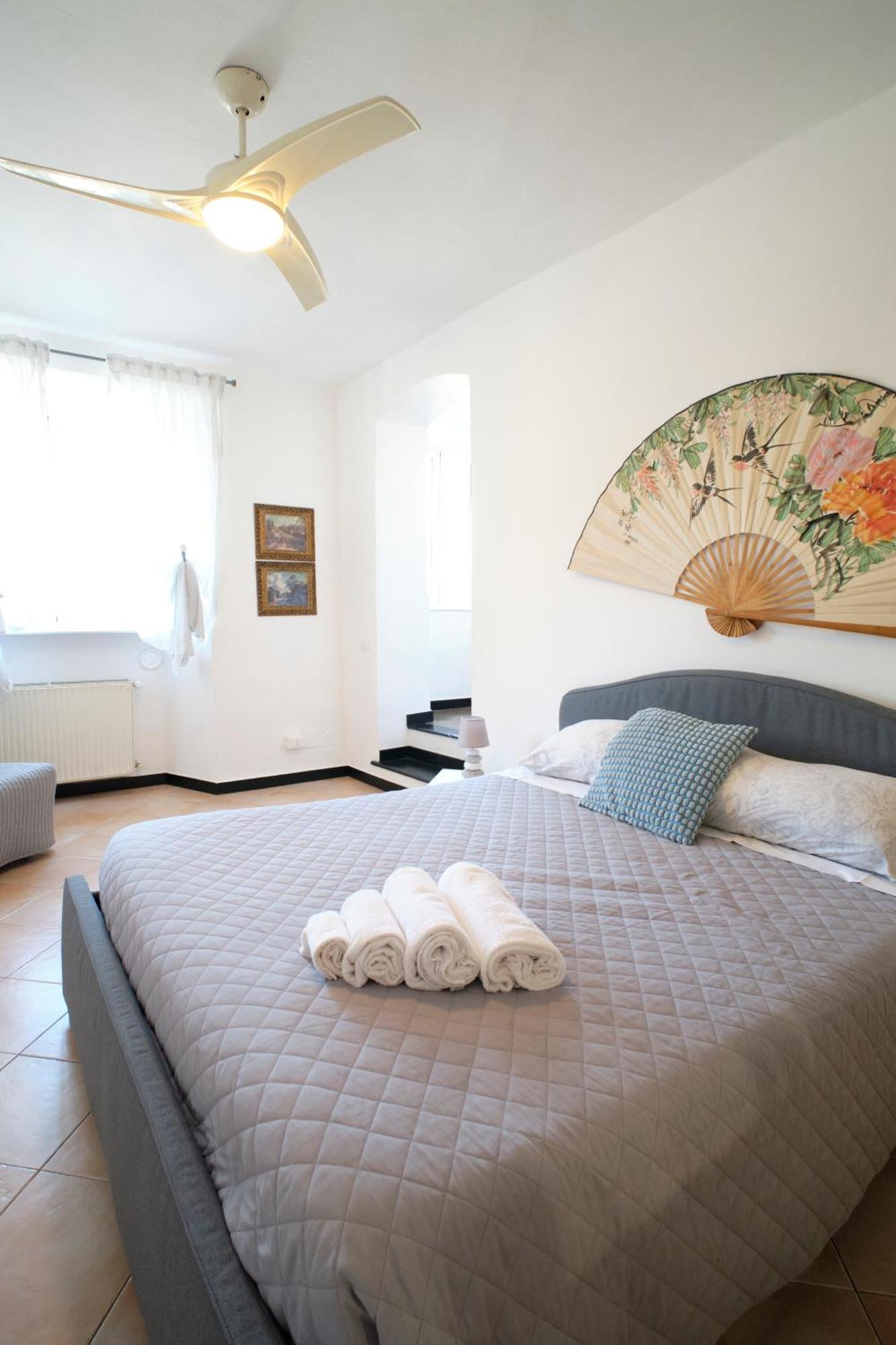 Cavour La Citta Vecchia Apartment เจนัว ภายนอก รูปภาพ
