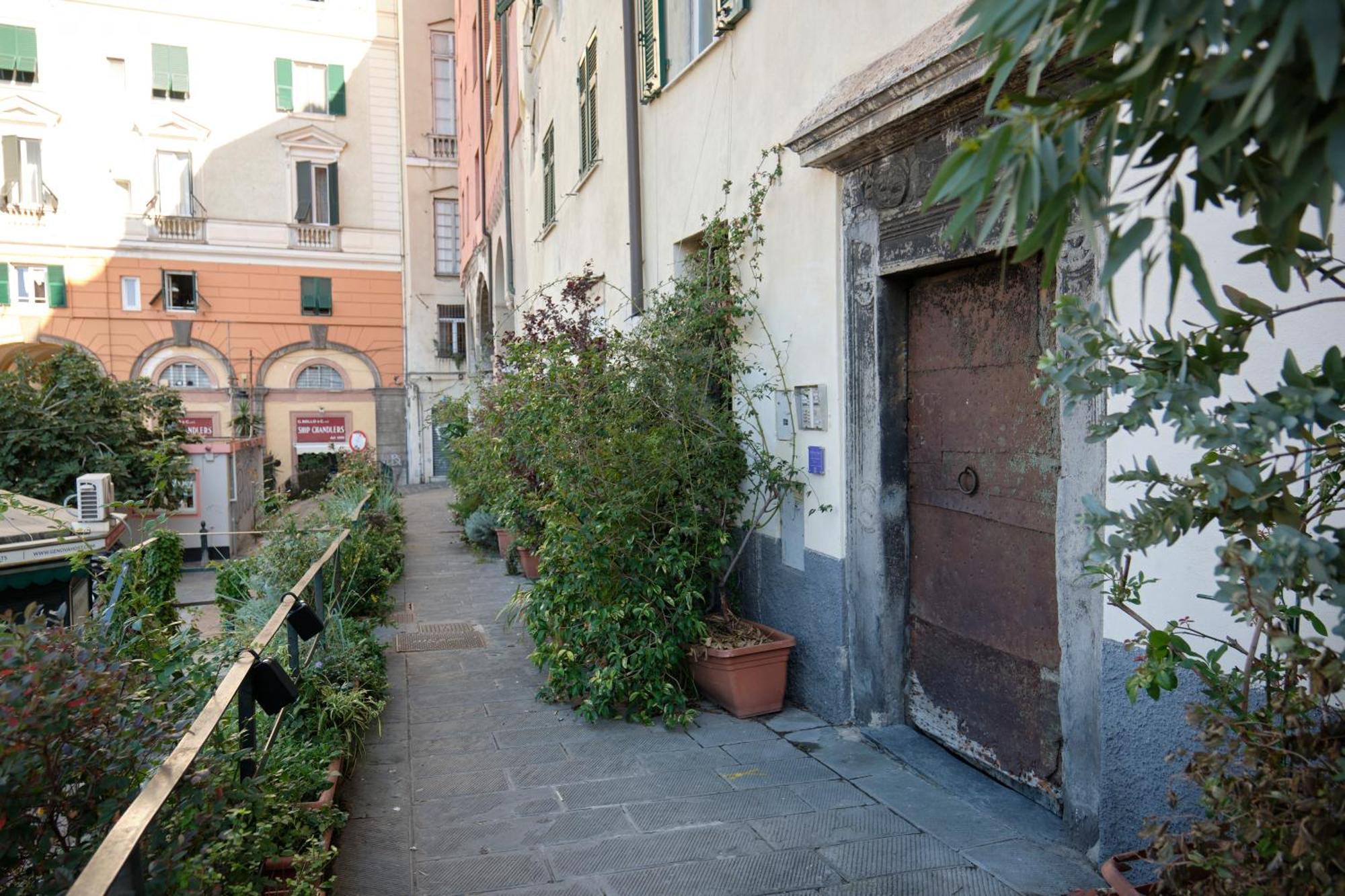 Cavour La Citta Vecchia Apartment เจนัว ภายนอก รูปภาพ