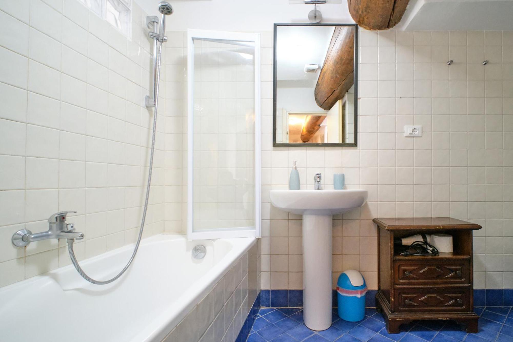 Cavour La Citta Vecchia Apartment เจนัว ภายนอก รูปภาพ