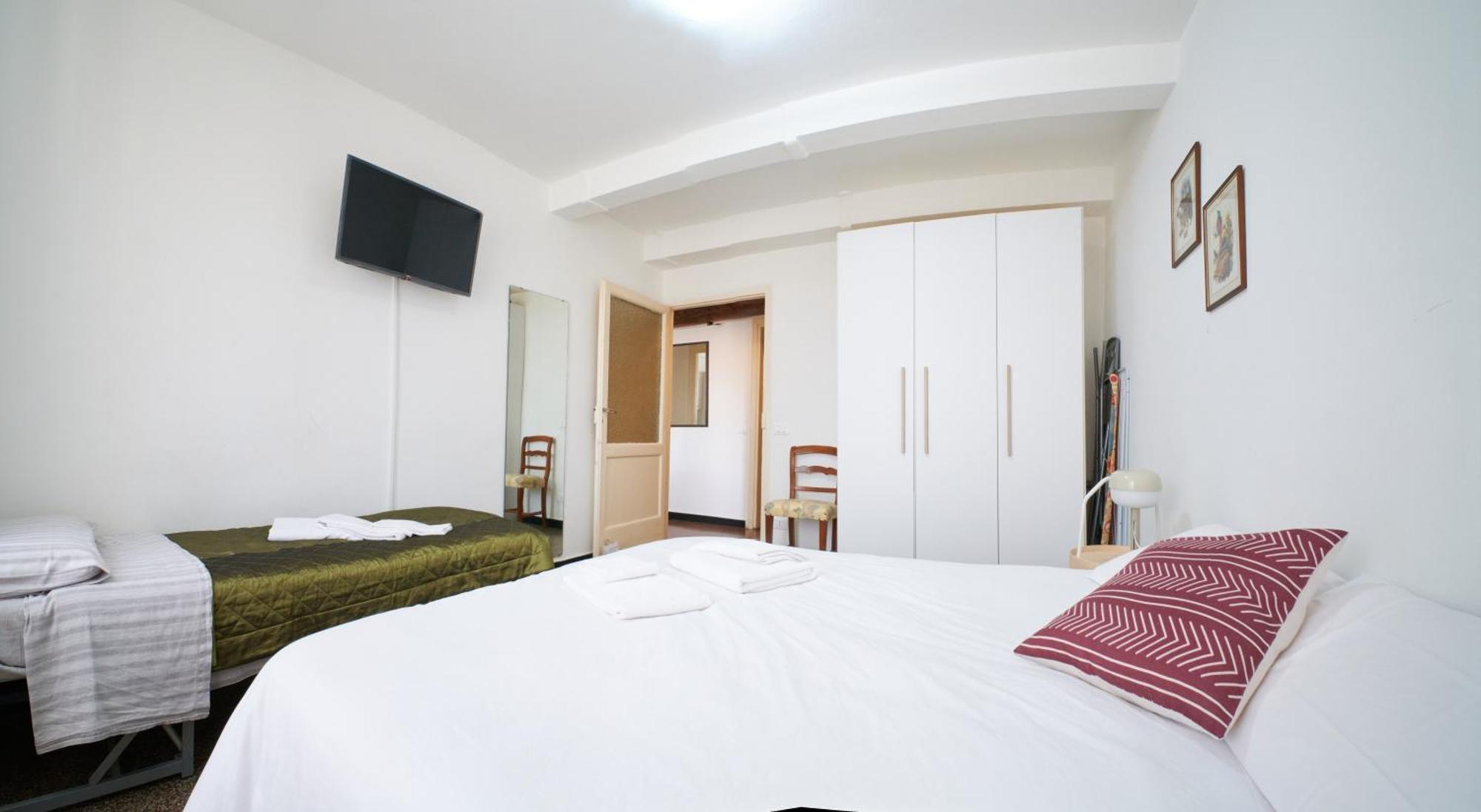 Cavour La Citta Vecchia Apartment เจนัว ภายนอก รูปภาพ